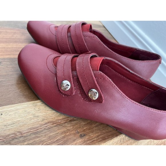 Bare traps red leather pumps size 6 in brand new condition - Picture 2 of 6